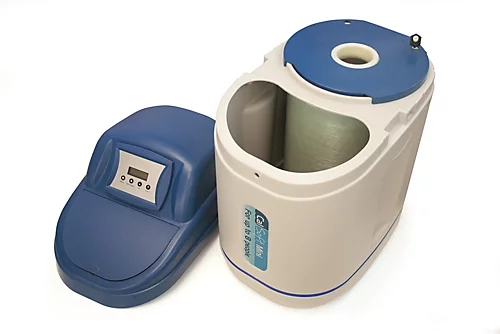 Calmag Calsoft Mini Meter Controlled Water Softener 15mm Installation Kit + Tap 3 Calmag Calsoft Mini Meter Controlled Water Softener 15mm Installation Kit + Tap - Image 3